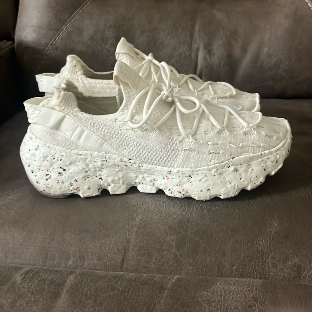 Size 8.5 - Nike Space Hippie 04 Sail 2021